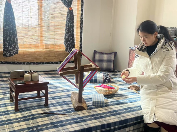 <b>“非遗”焕新机：木兰摇手织布助力乡村振兴的实践探索</b>