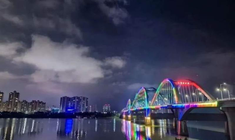 <strong>湖南湘潭下摄司大桥通车了！</strong>