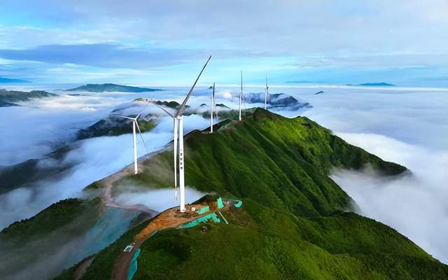 回望顶峰来时路