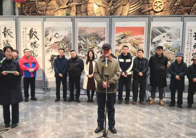 <b>刘一骏书画瓷艺术作品展在齐齐哈尔博物馆盛大开幕</b>