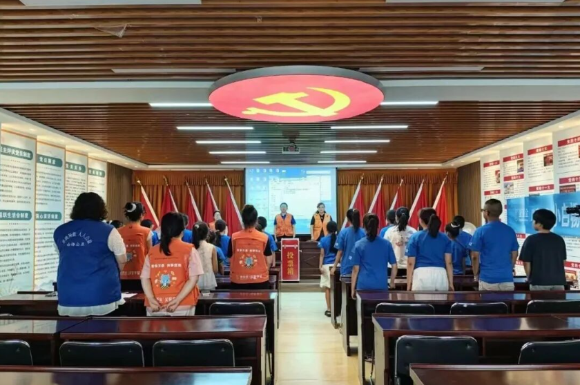童声议事护平安｜石河子白杨公益第一届儿童安全议事团正式成立！