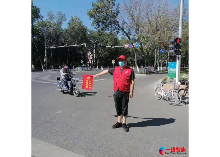 文明劝导彰显和谐交通