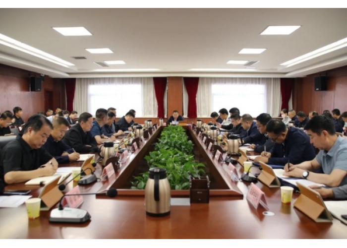 <b>高晶主持召开县政府〔2025〕第4次常务会议</b>