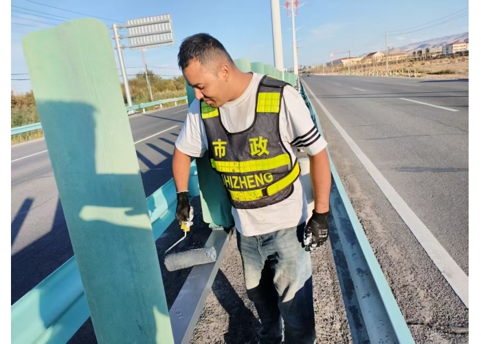 国庆中秋双节将至  我市交通设施“换新装”保安全