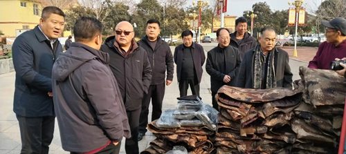 爱心汇聚暖夕阳 多方携手传温情——峄城区各界联合开展敬老慰问活动,为寒冬注入暖流(图2) 爱心汇聚暖夕阳 多方携手传温情——峄城区各界联合开展敬老慰问活动,为寒冬注入暖流(图2)