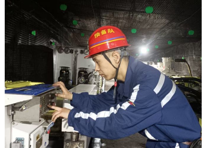 陕煤蒲白建新煤化:“青春堡垒”淬炼采煤先锋