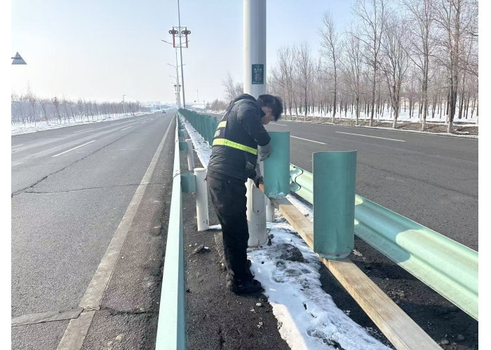 城管局市政工程养护中心开展机场路