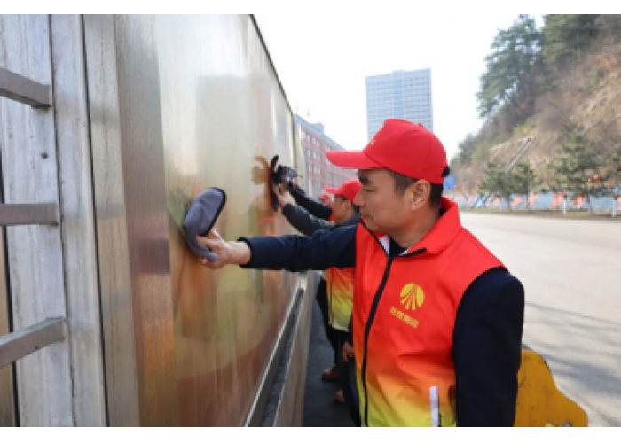 陕煤蒲白建新煤化组织开展学雷锋志愿服务活动