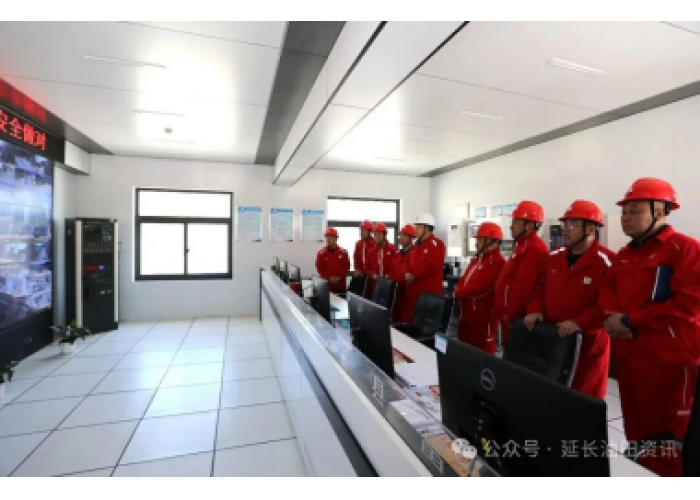 延长油田:王遵贵到油田公司富县采油厂开展安全环保包联检查