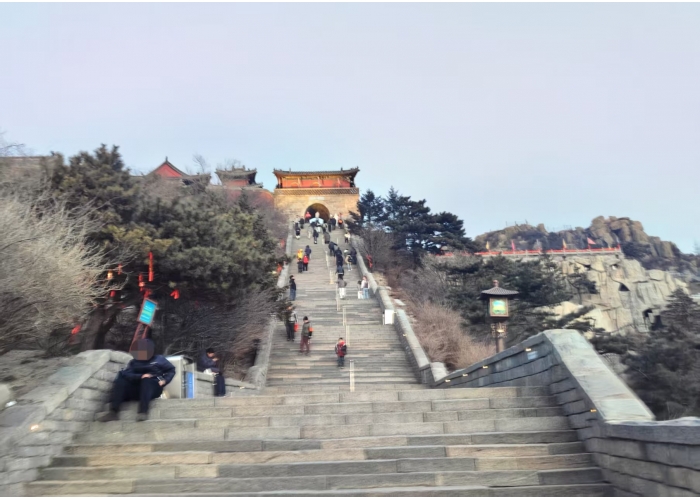 校通社泰山游记——“说走就走的旅行”