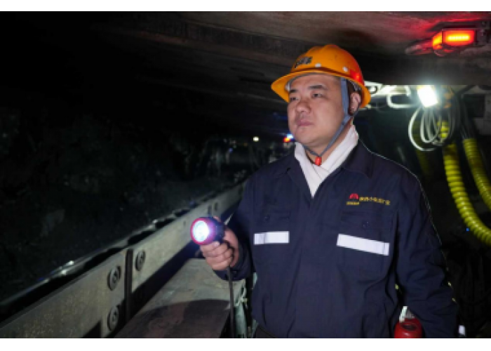 小保当矿业公司:“功夫熊猫”砺煤海 铁骨柔情筑标杆